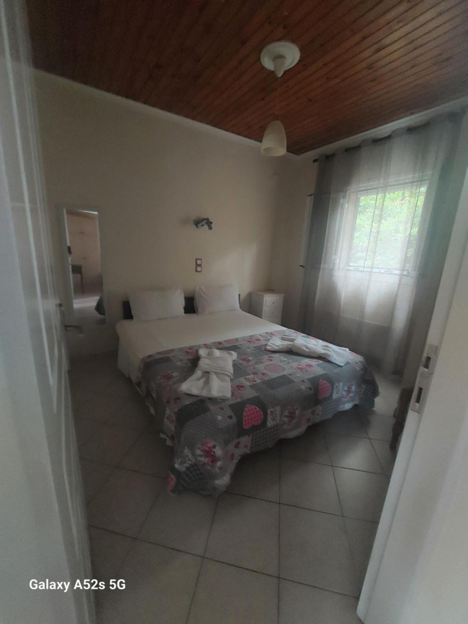 Ferienwohnung Marina Perama  Exterior foto